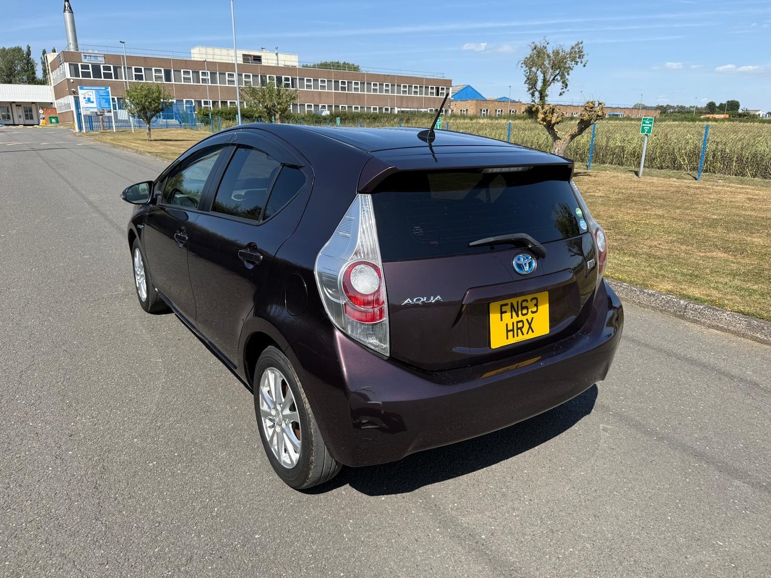 Used Toyota Aqua 2014 for sale - 76973959: Photo 14