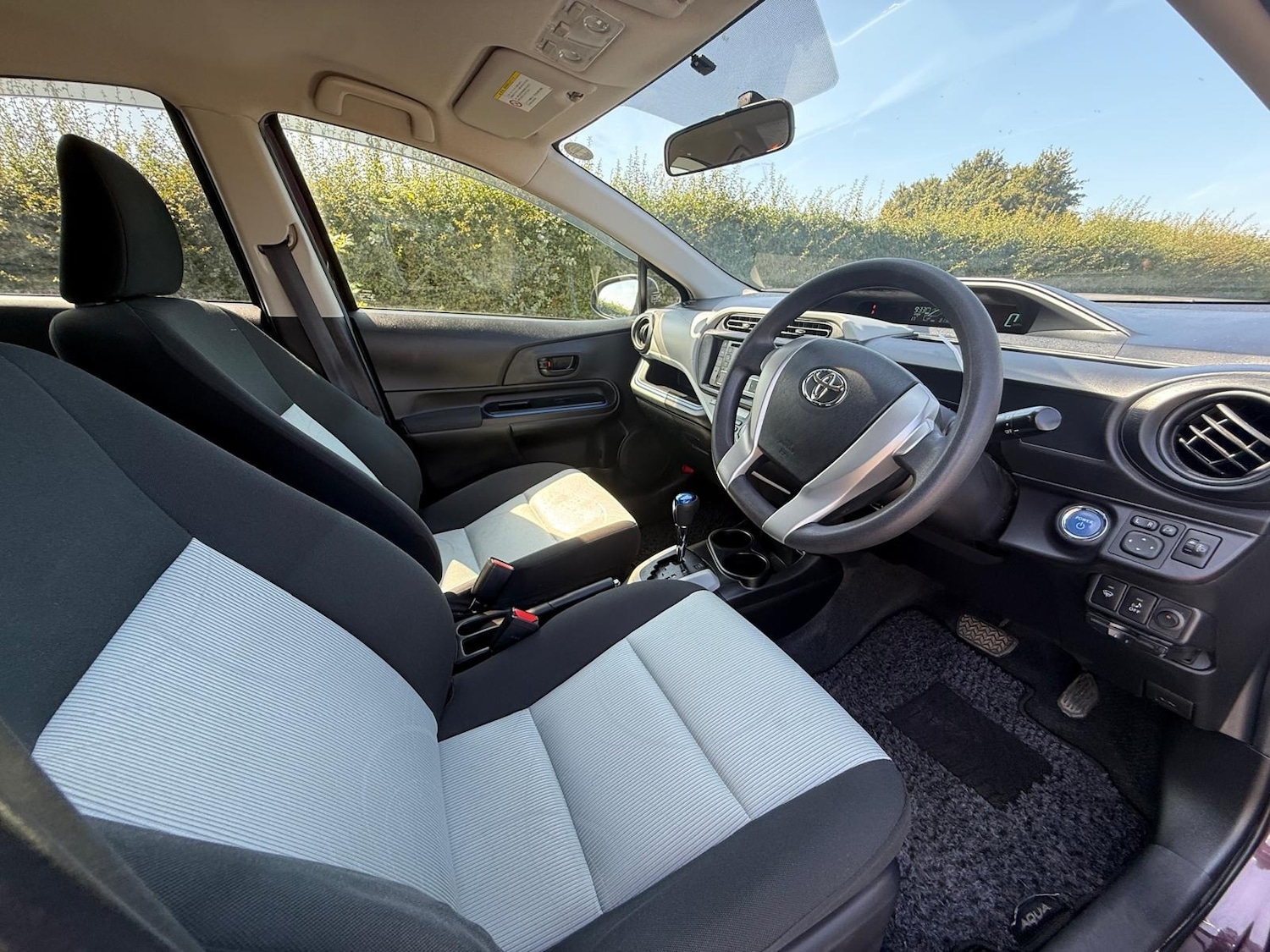 Used Toyota Aqua 2014 for sale - 76973959: Photo 19