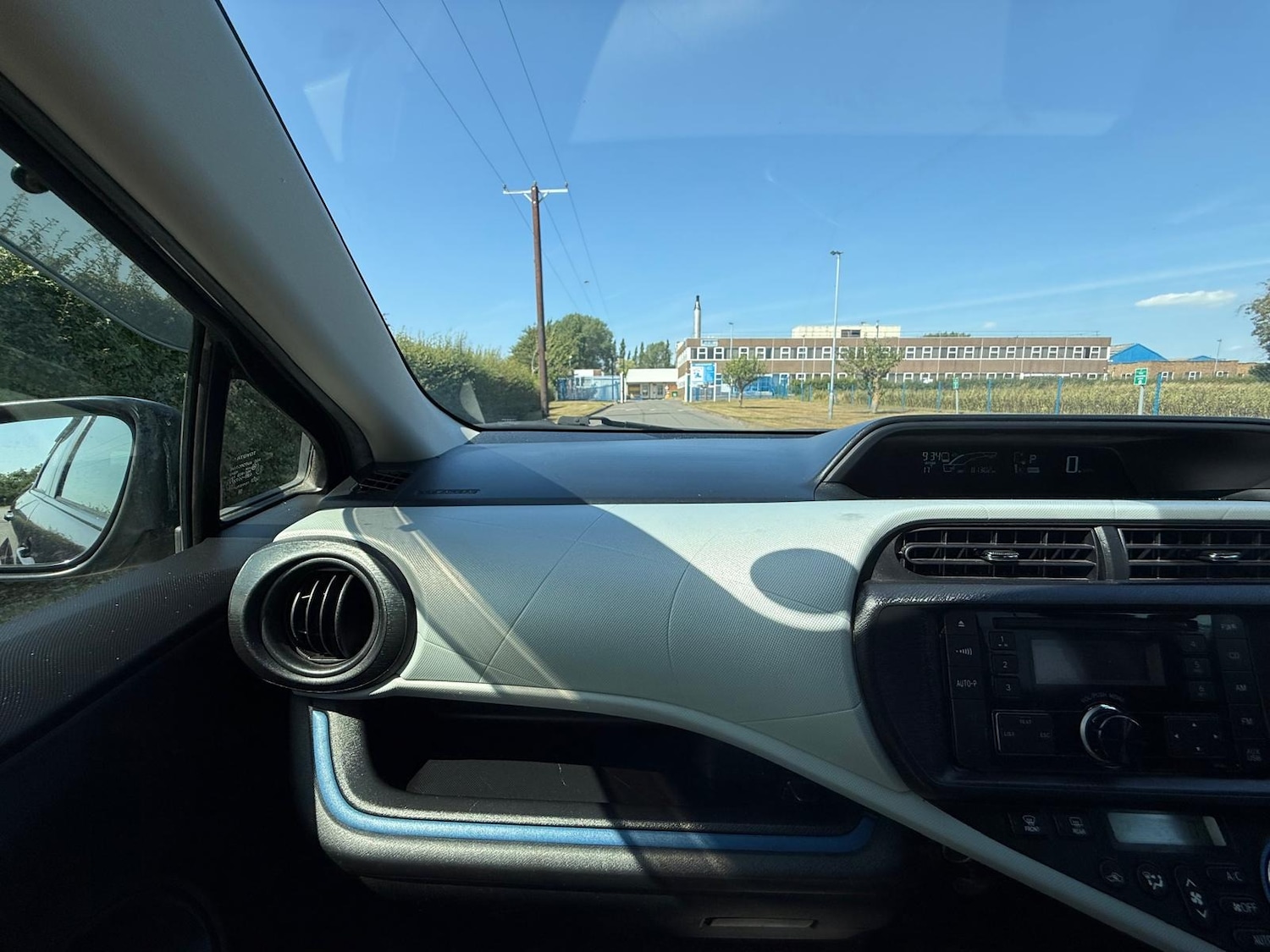 Used Toyota Aqua 2014 for sale - 76973959: Photo 27