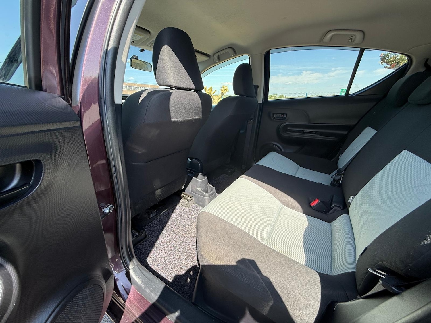 Used Toyota Aqua 2014 for sale - 76973959: Photo 29