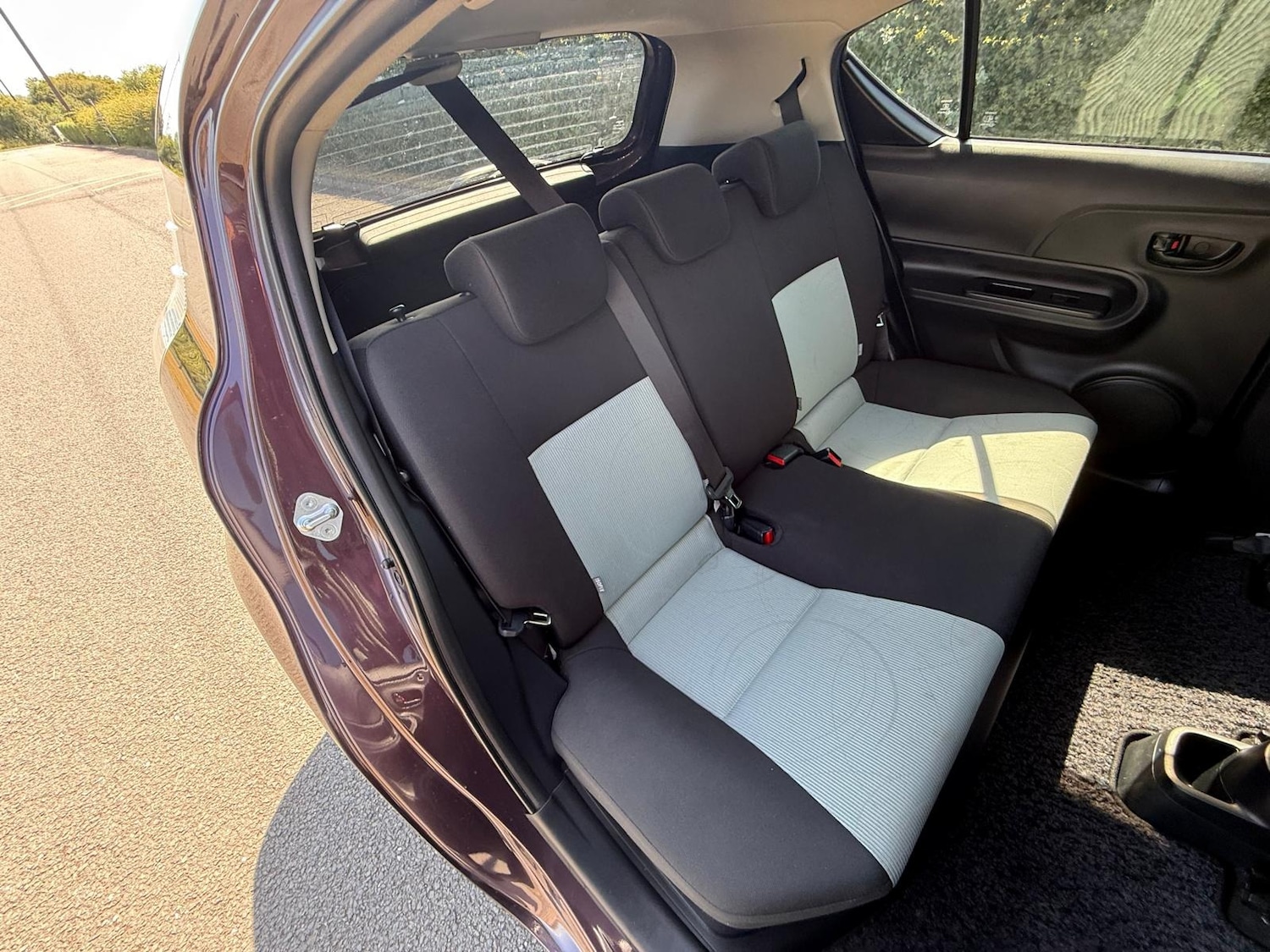 Used Toyota Aqua 2014 for sale - 76973959: Photo 30