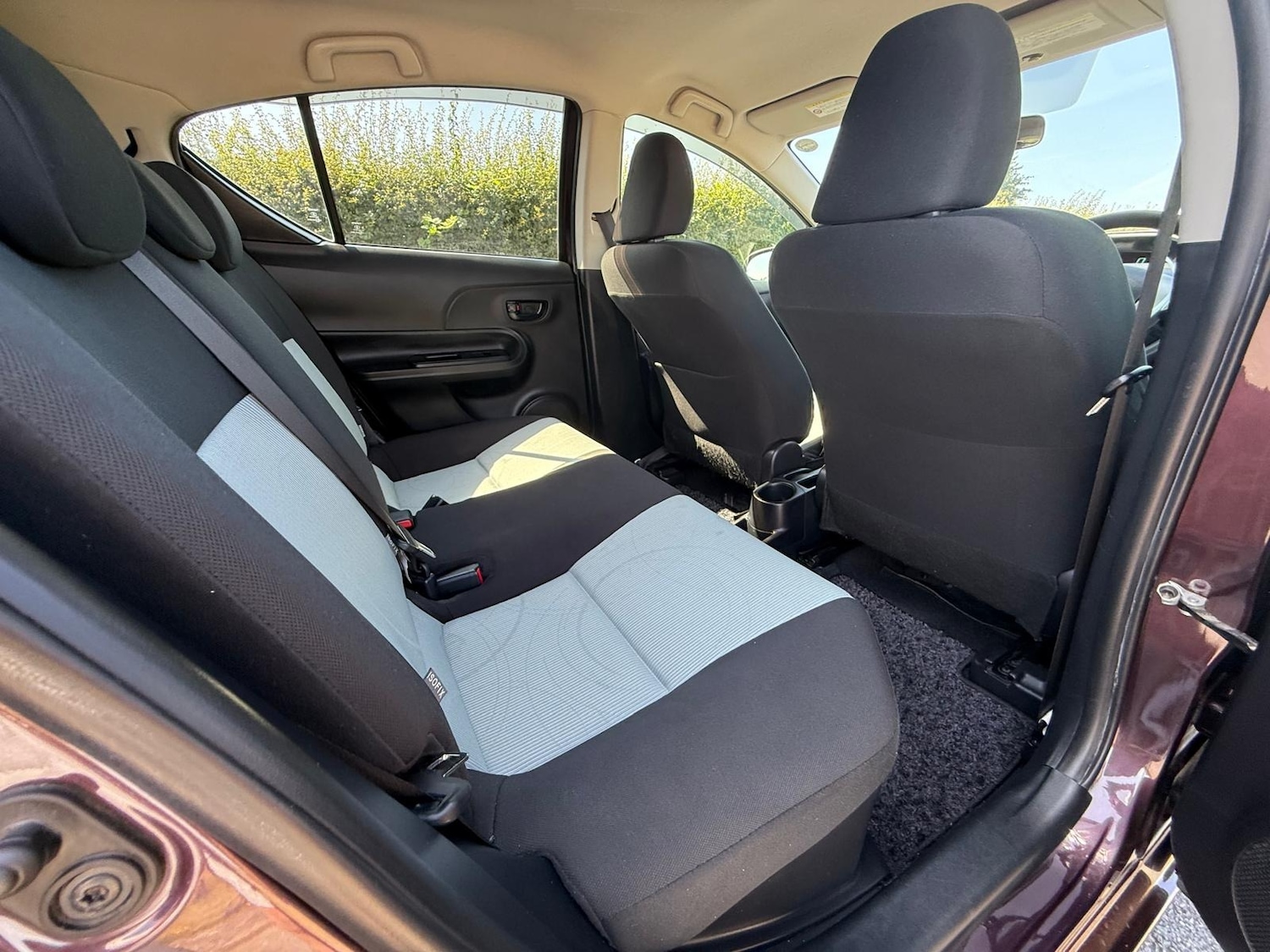 Used Toyota Aqua 2014 for sale - 76973959: Photo 31