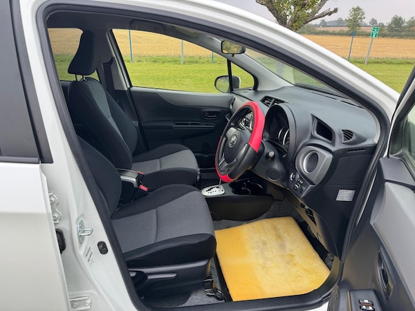 Used Toyota Vitz 2012 for sale - 73167408: Photo 12