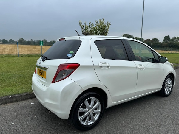Used Toyota Vitz 2012 for sale - 73167408: Photo 7
