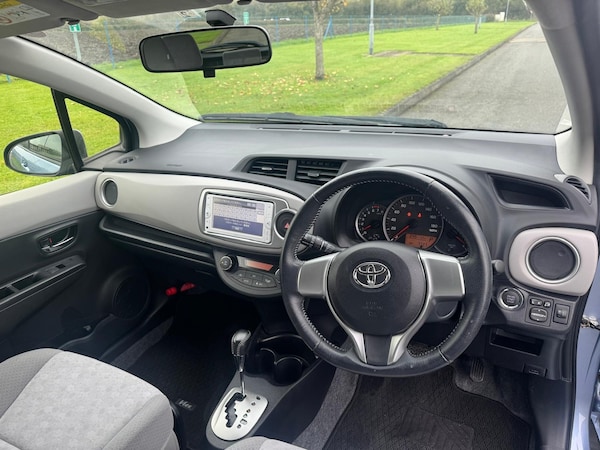 Used Toyota Vitz 2024 for sale - 76330993: Photo 16