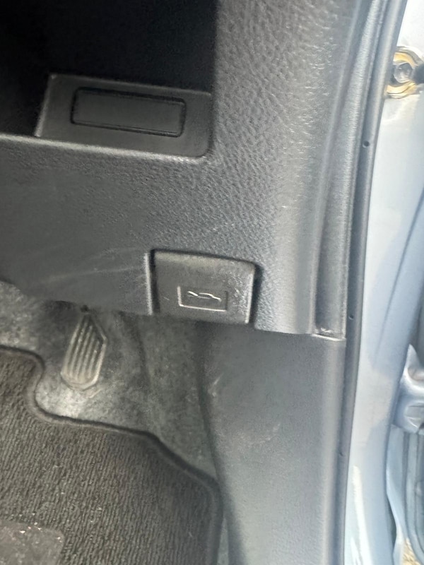 Used Toyota Vitz 2024 for sale - 76330993: Photo 17