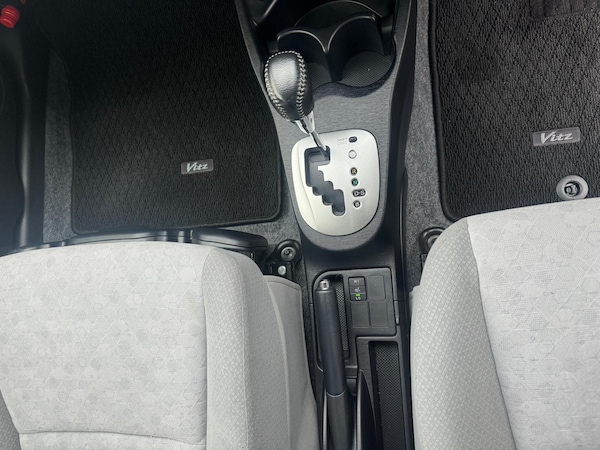 Used Toyota Vitz 2024 for sale - 76330993: Photo 21