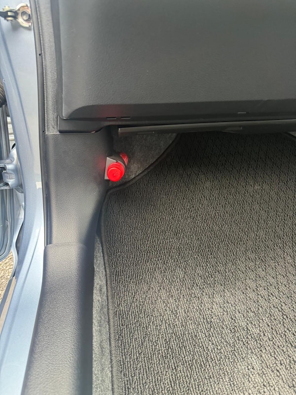 Used Toyota Vitz 2024 for sale - 76330993: Photo 33