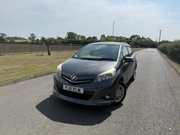 Used Toyota Vitz  for sale - 75568761: Photo