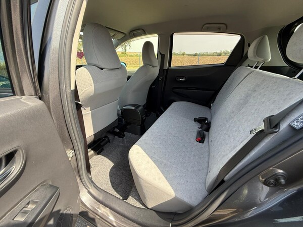 Used Toyota Vitz 2024 for sale - 75568761: Photo 28