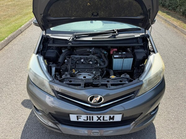 Used Toyota Vitz 2024 for sale - 75568761: Photo 31