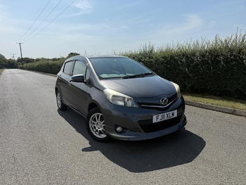 Used Toyota Vitz  for sale - 75568761: Photo