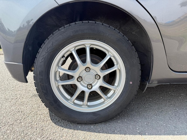 Used Toyota Vitz 2024 for sale - 75568761: Photo 5