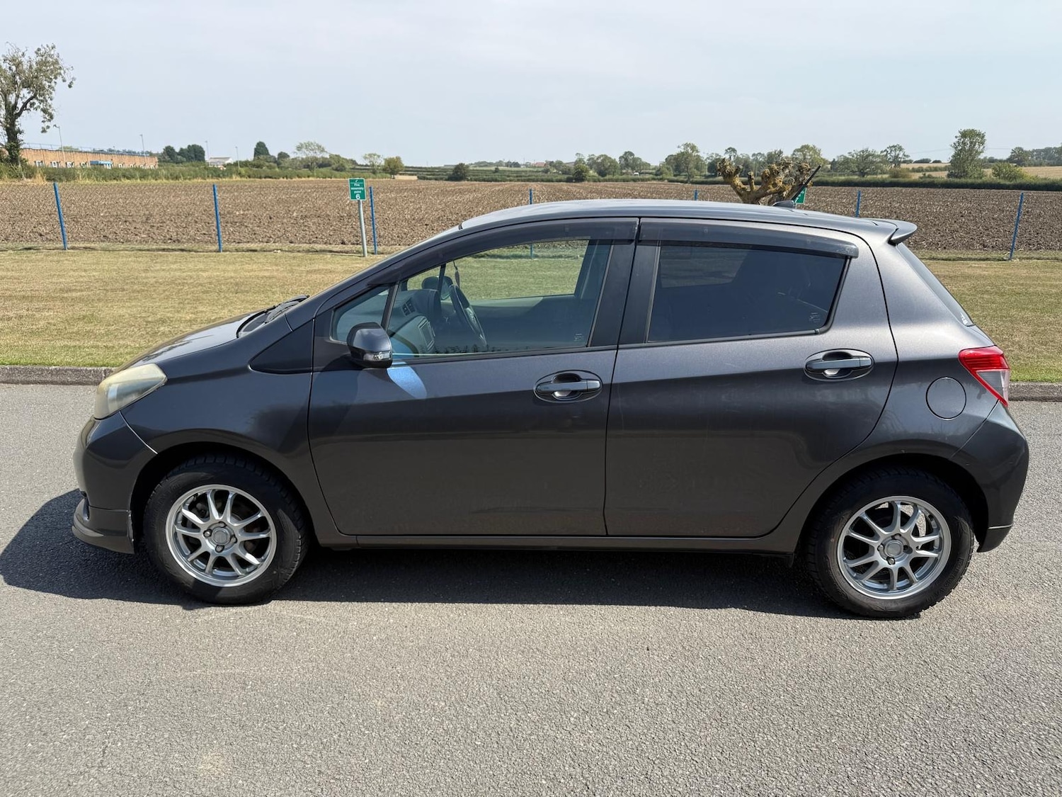 Used Toyota Vitz 2024 for sale - 76504752: Photo 13