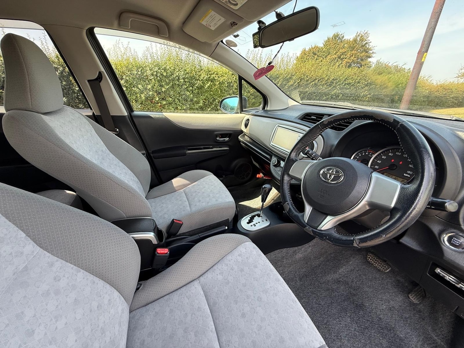 Used Toyota Vitz 2024 for sale - 76504752: Photo 17