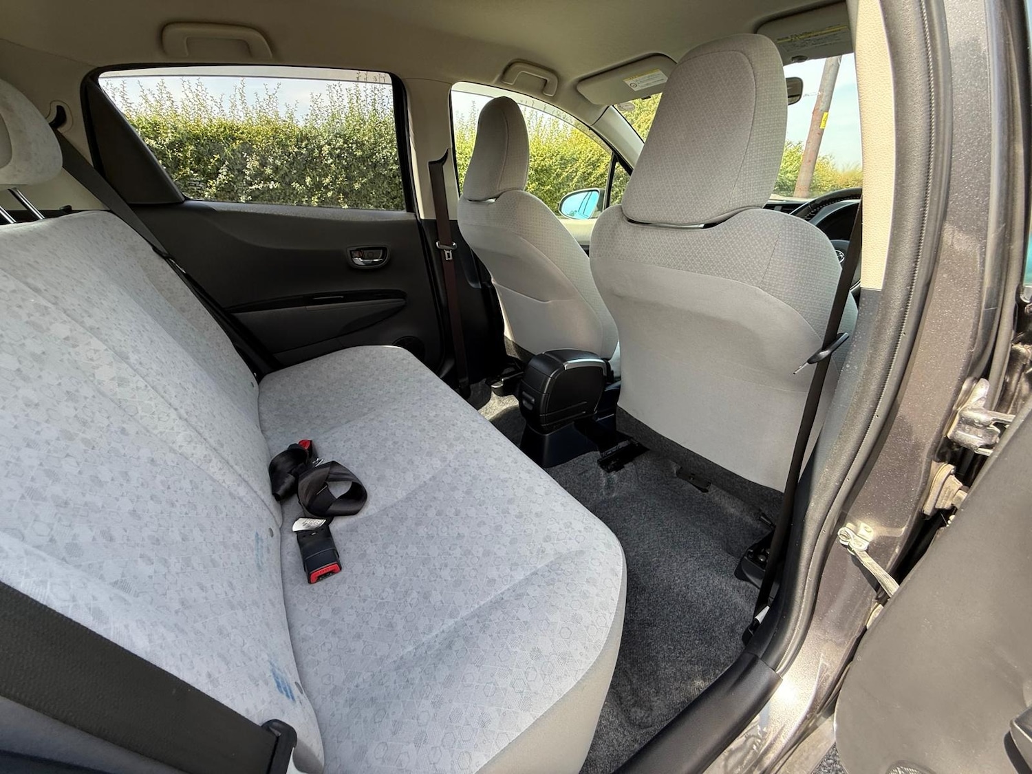 Used Toyota Vitz 2024 for sale - 76504752: Photo 29