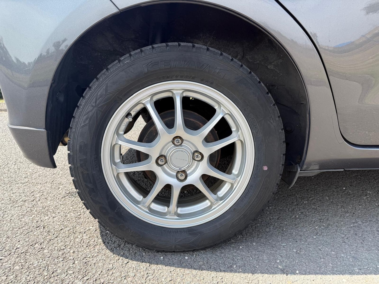 Used Toyota Vitz 2024 for sale - 76504752: Photo 5