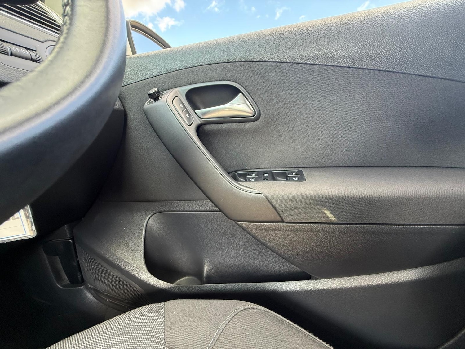 Used Volkswagen Polo 2014 for sale - 76859582: Photo 15