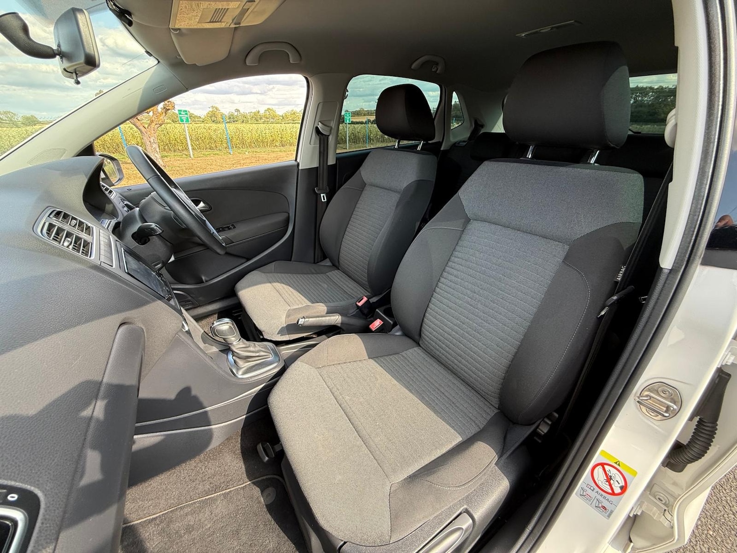 Used Volkswagen Polo 2014 for sale - 76859582: Photo 16