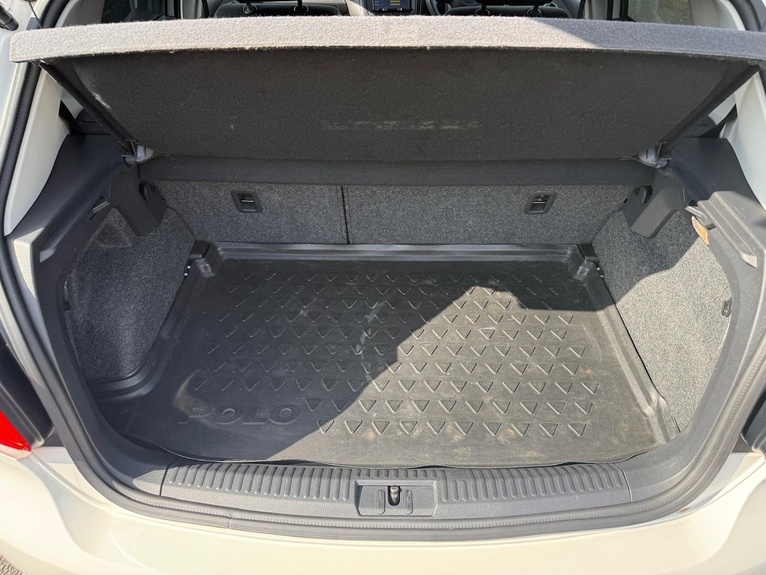 Used Volkswagen Polo 2014 for sale - 76859582: Photo 8