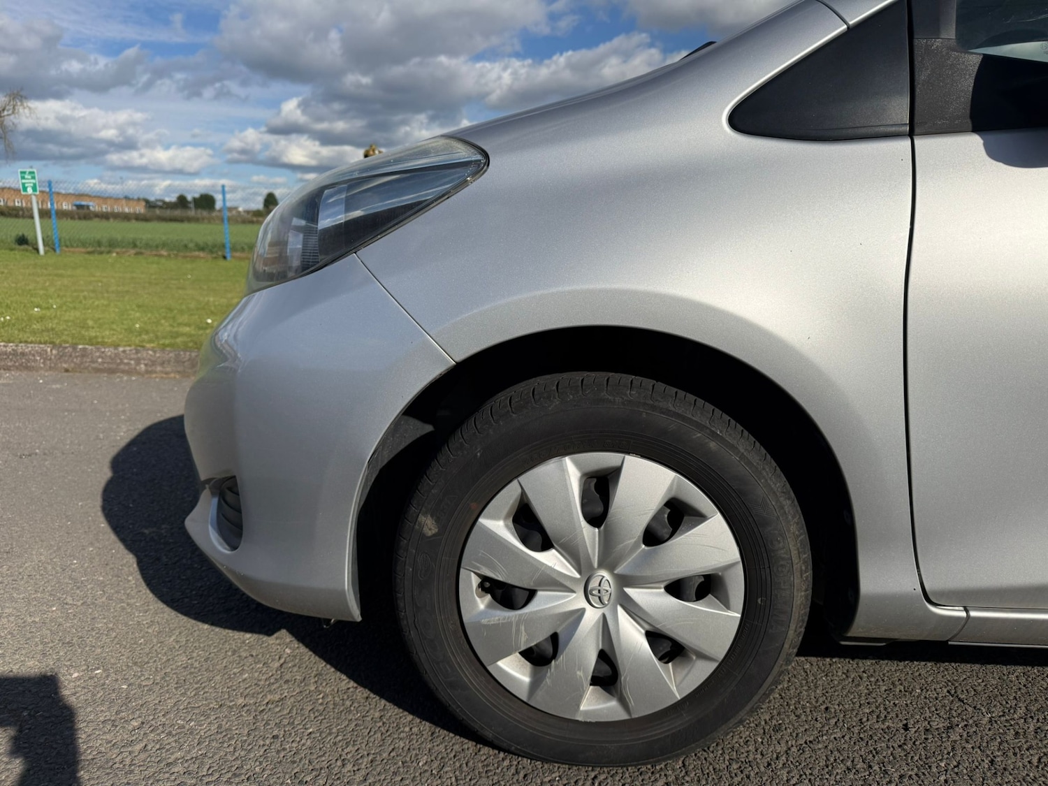 Used Toyota Yaris 2011 for sale - 77078092: Photo 14