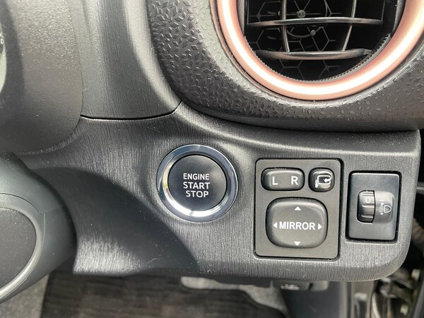 Used Toyota Vitz 2011 for sale - 74138582: Photo 10