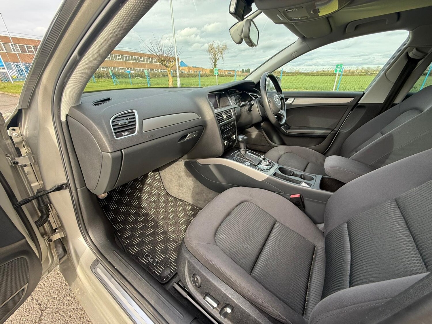 Used Audi A4 2013 for sale - 78028056: Photo 20