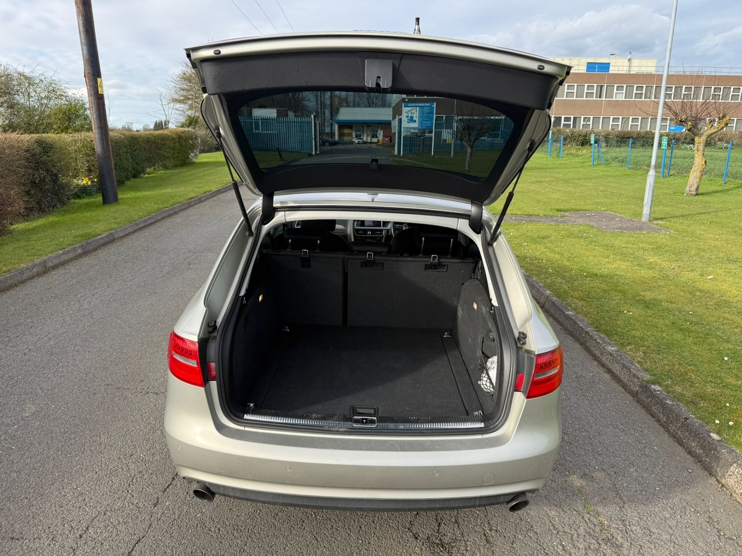 Used Audi A4 2013 for sale - 78028056: Photo 9