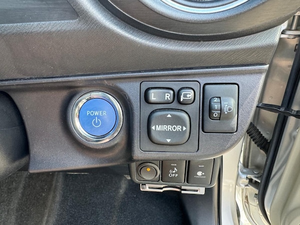 Used Toyota Aqua 2012 for sale - 73240877: Photo 15