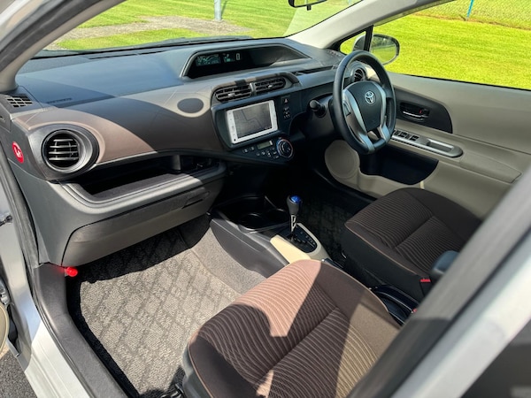 Used Toyota Aqua 2012 for sale - 73240877: Photo 21