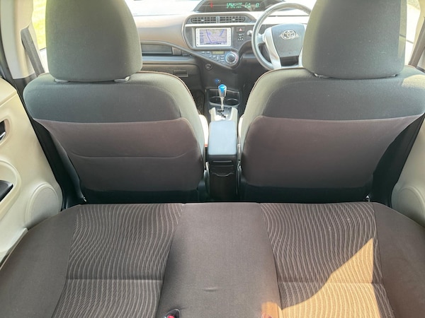 Used Toyota Aqua 2012 for sale - 73240877: Photo 26