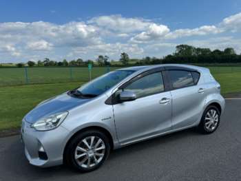 Used Toyota Aqua  for sale - 73240877: Photo
