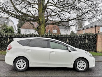 Used Toyota Prius  for sale - 74840534: Photo