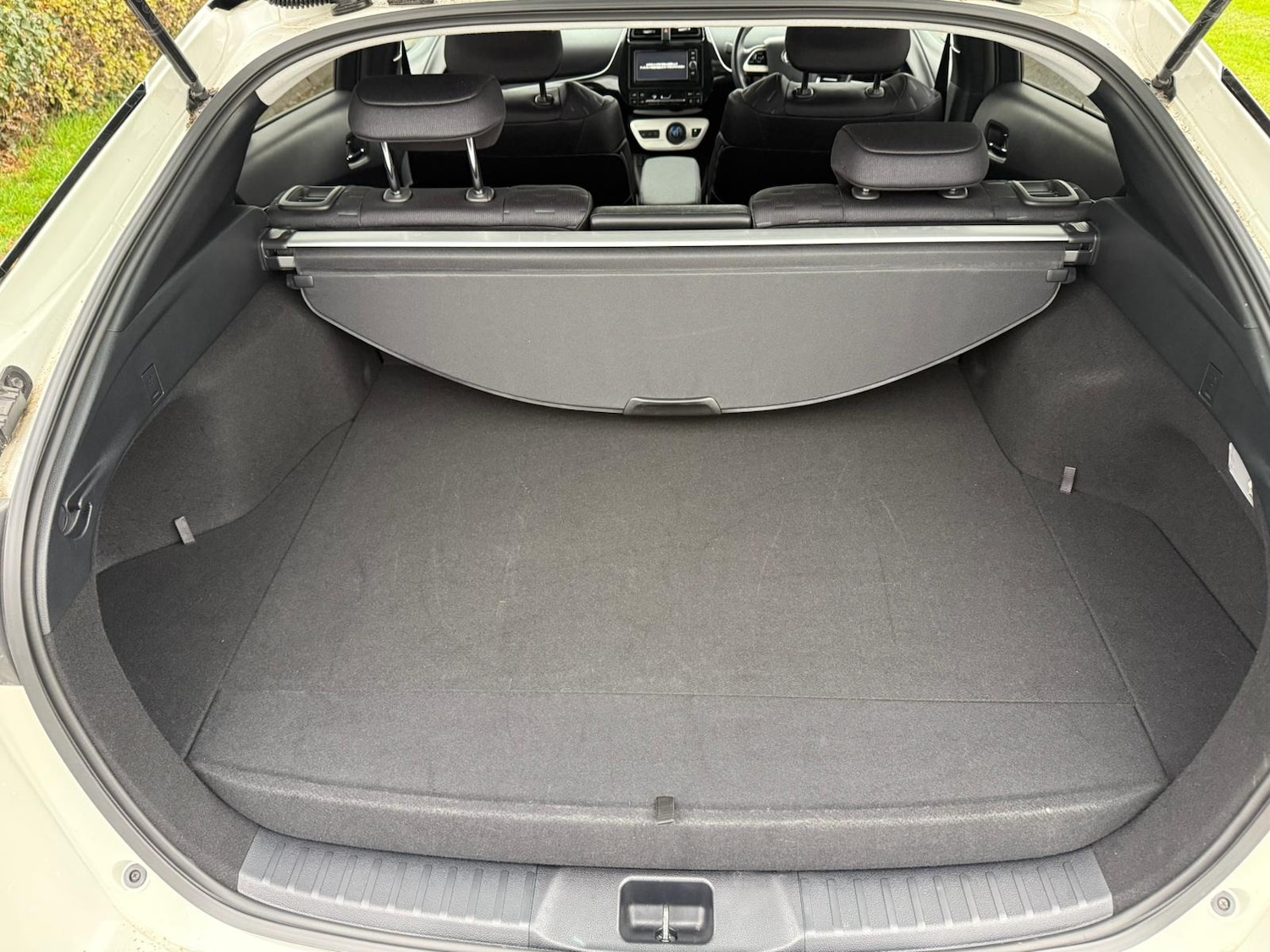 Used Toyota Prius 2024 for sale - 76415046: Photo 11