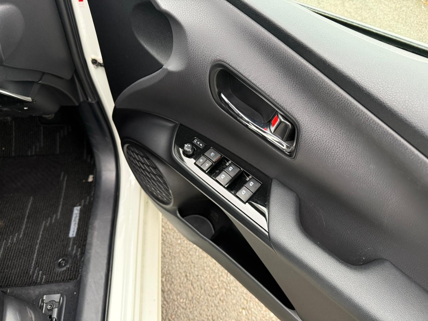 Used Toyota Prius 2024 for sale - 76415046: Photo 24