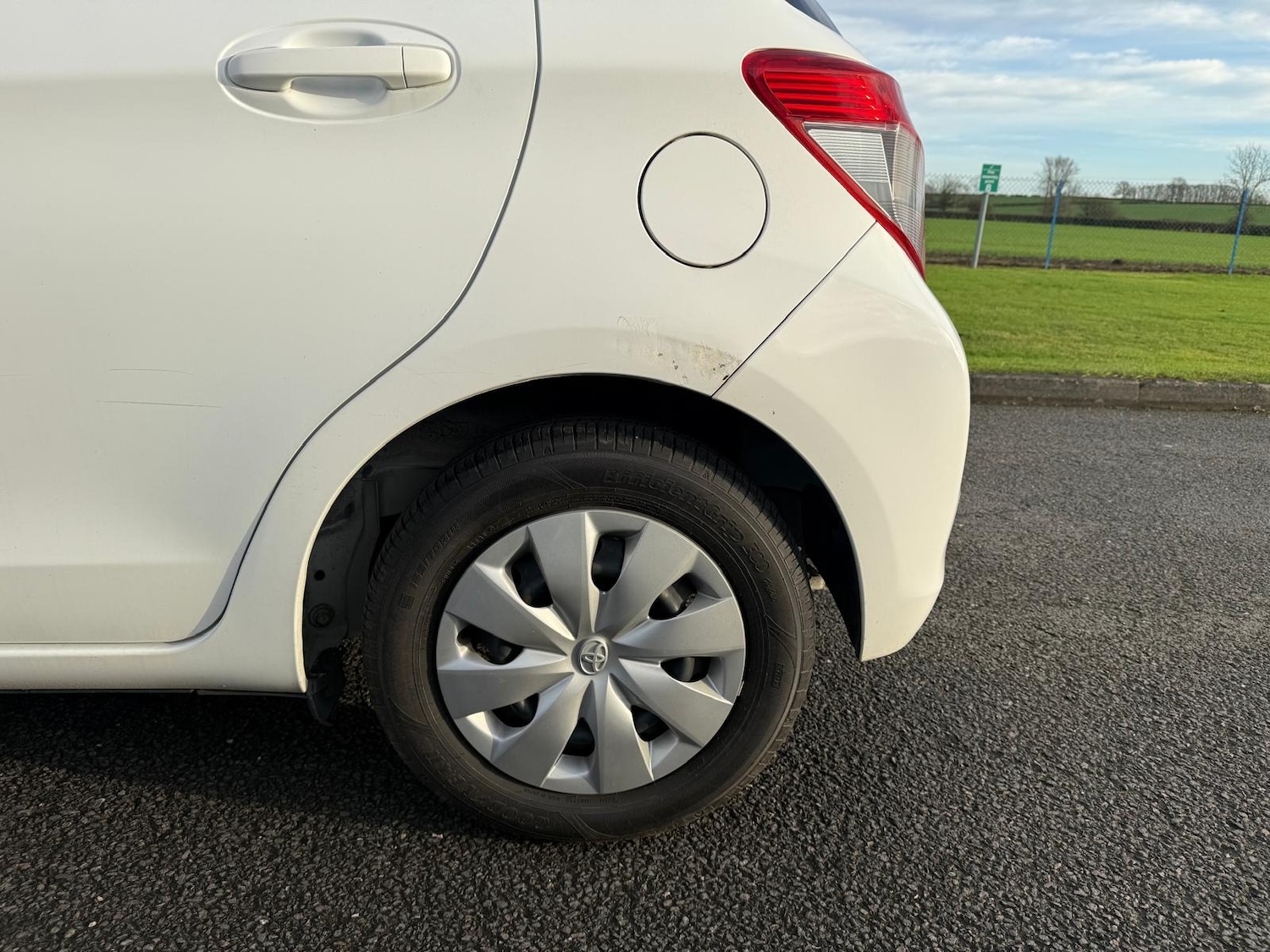 Used Toyota Yaris 2014 for sale - 77003047: Photo 13