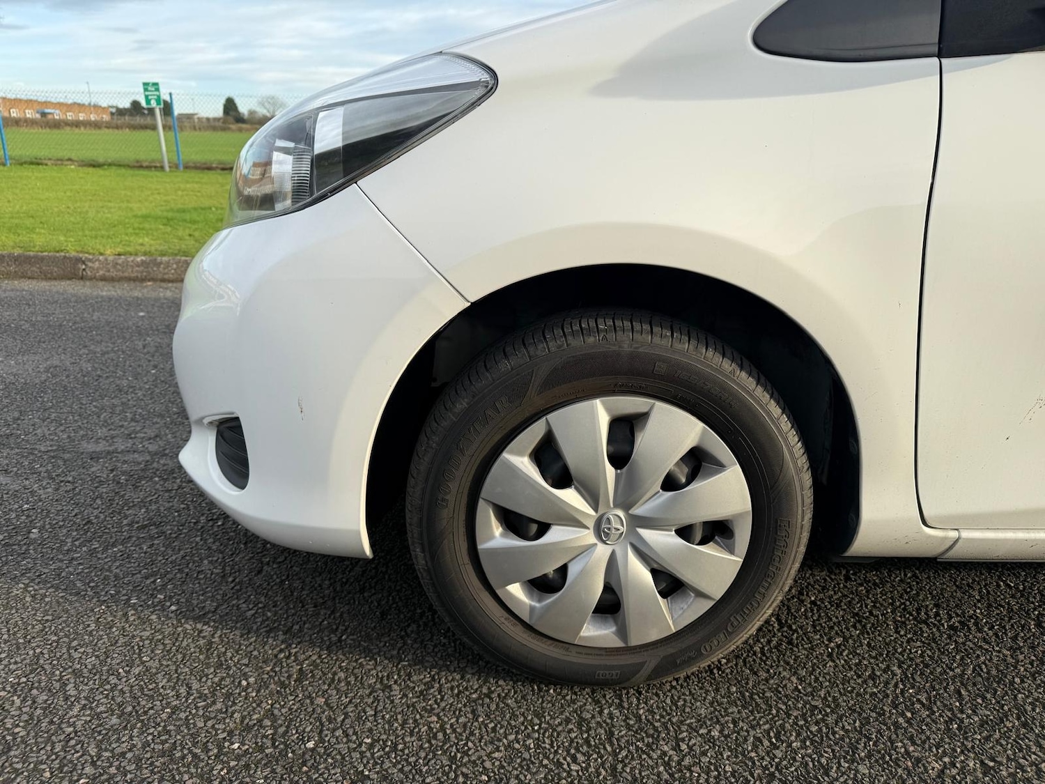 Used Toyota Yaris 2014 for sale - 77003047: Photo 14