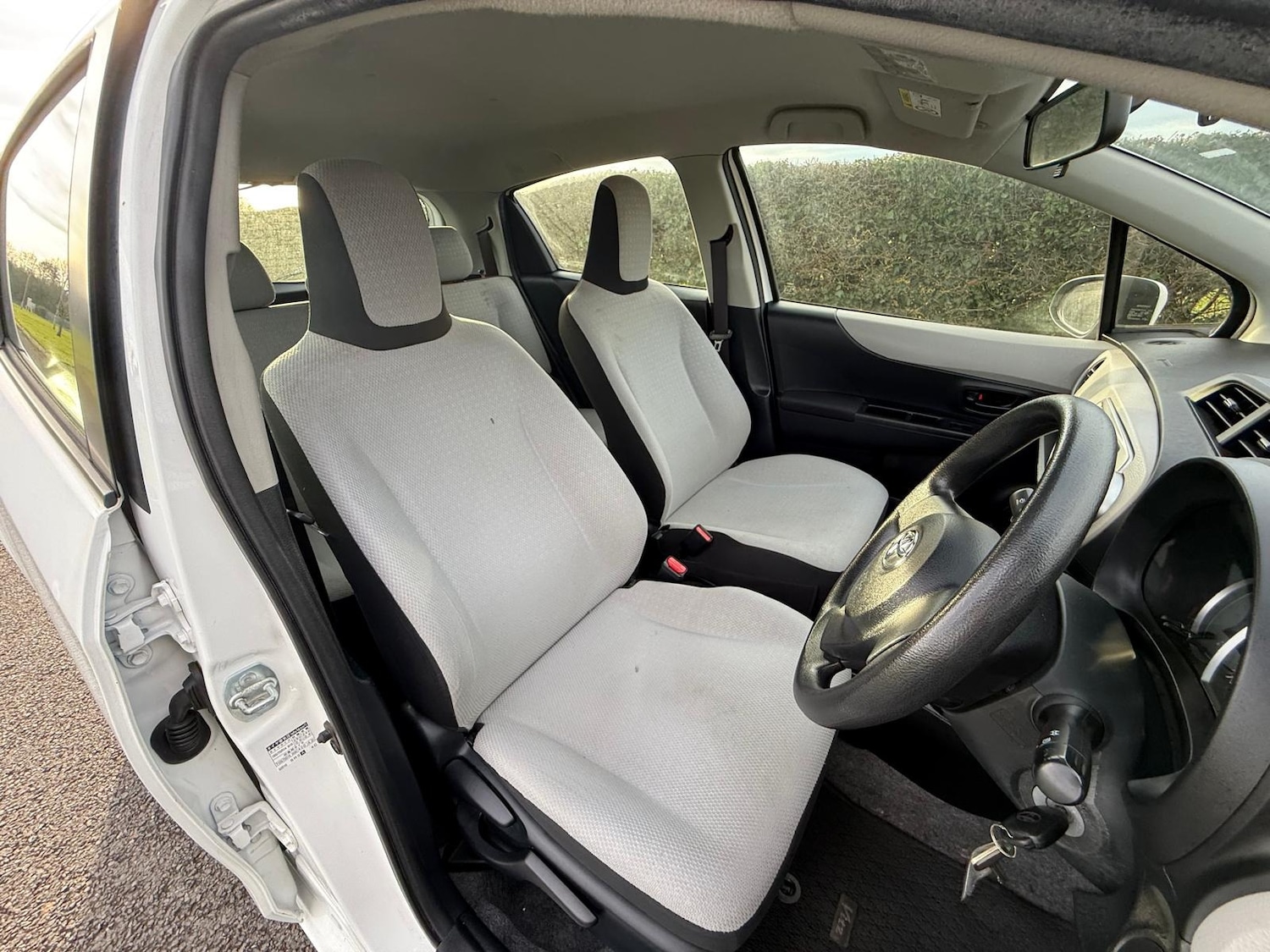 Used Toyota Yaris 2014 for sale - 77003047: Photo 15