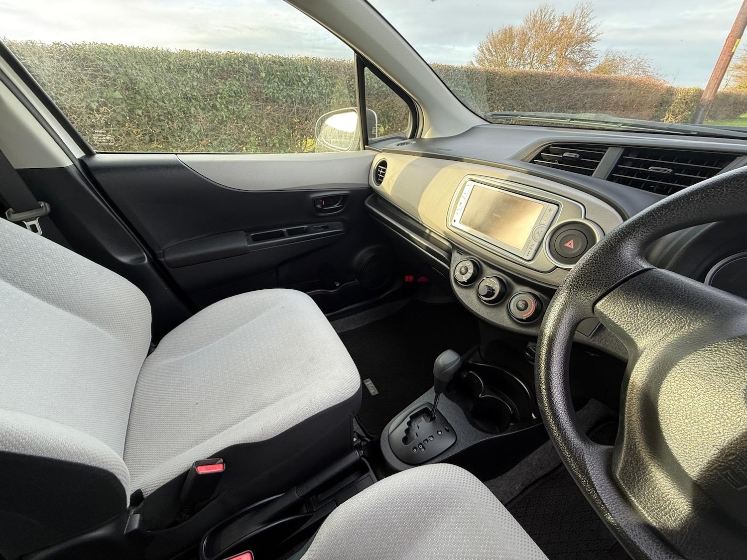 Used Toyota Yaris 2014 for sale - 77003047: Photo 17