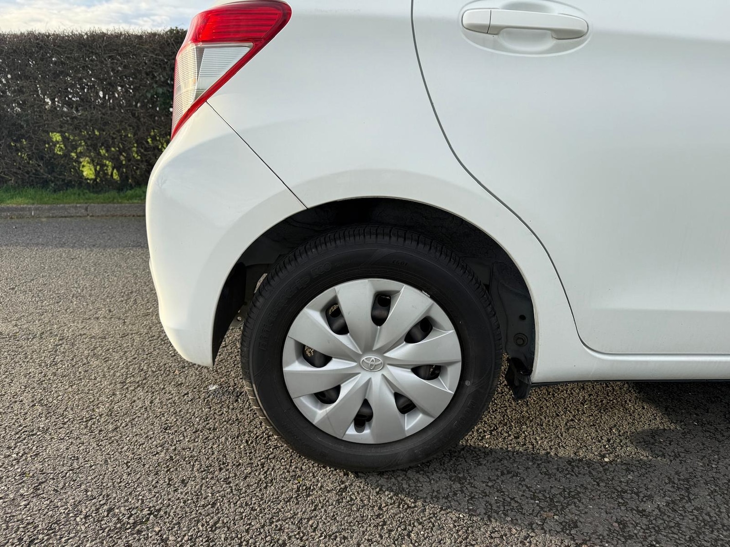 Used Toyota Yaris 2014 for sale - 77003047: Photo 5