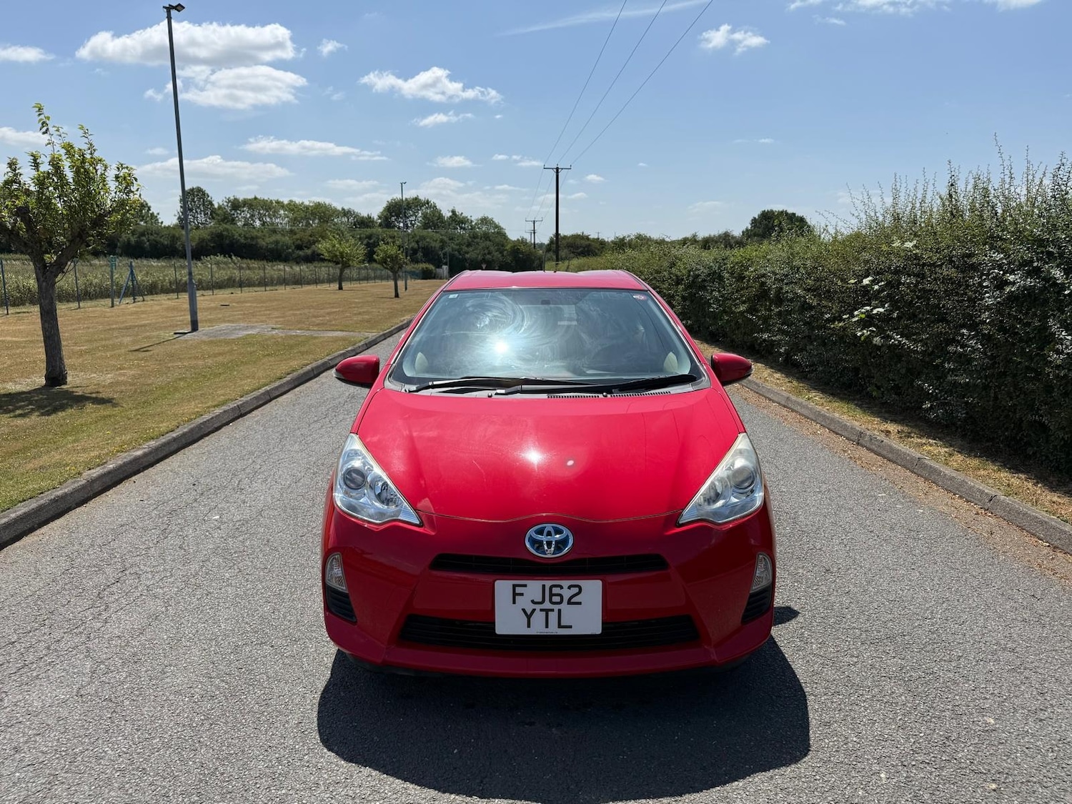 Used Toyota Aqua 2025 for sale - 76971198: Photo 2