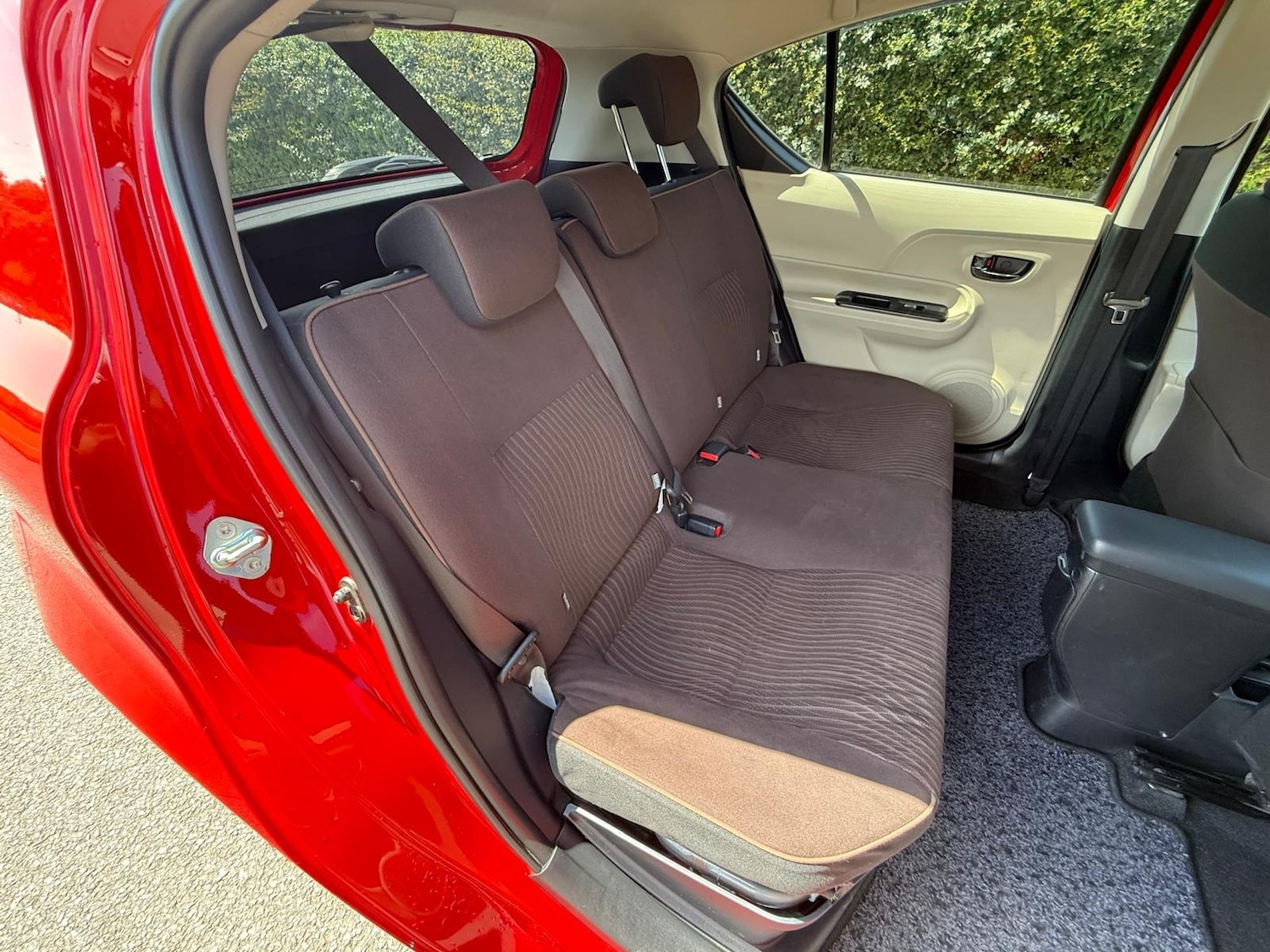 Used Toyota Aqua 2025 for sale - 76971198: Photo 27