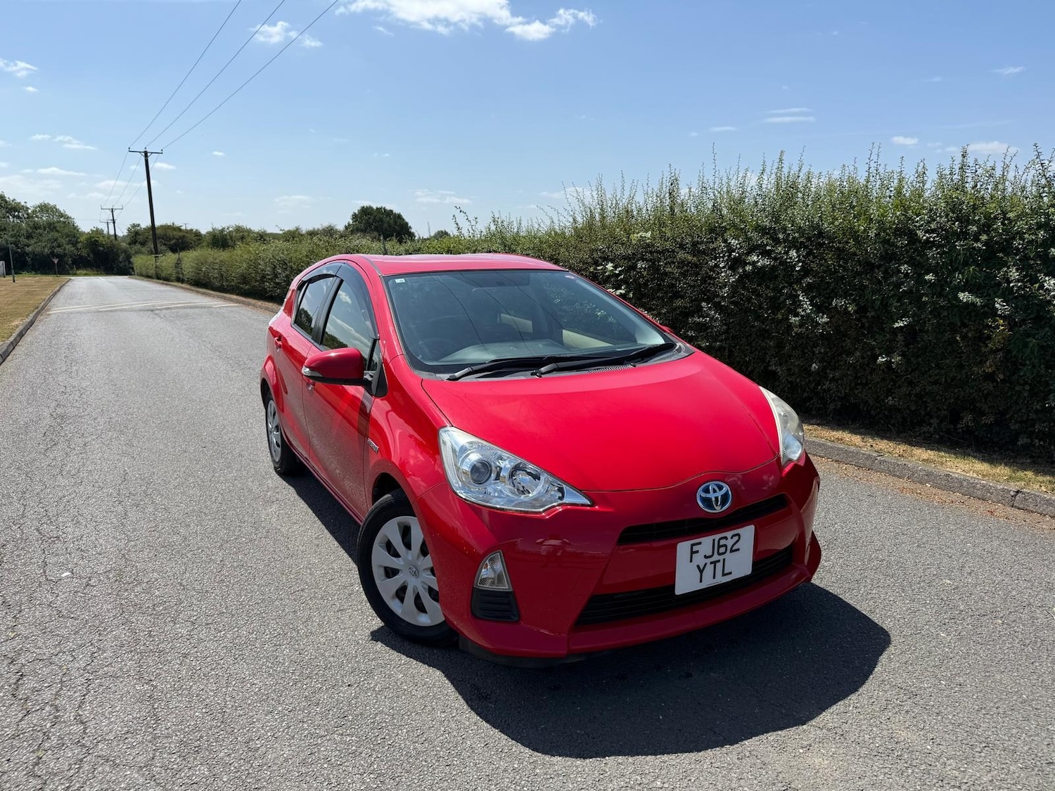 Used Toyota Aqua 2025 for sale - 76971198: Photo 3