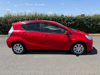 Used Toyota Aqua 2012 for sale - 76971198: Photo