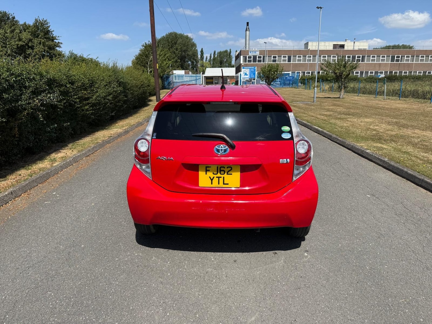 Used Toyota Aqua 2025 for sale - 76971198: Photo 8