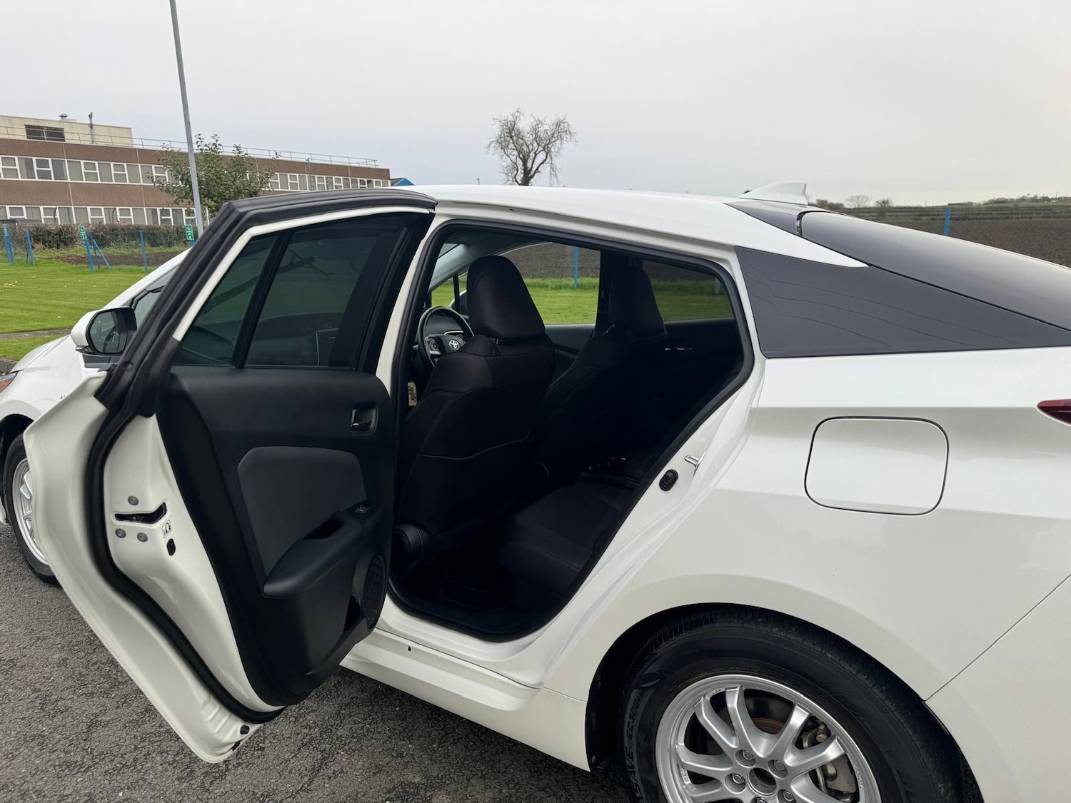 Vehicle 28