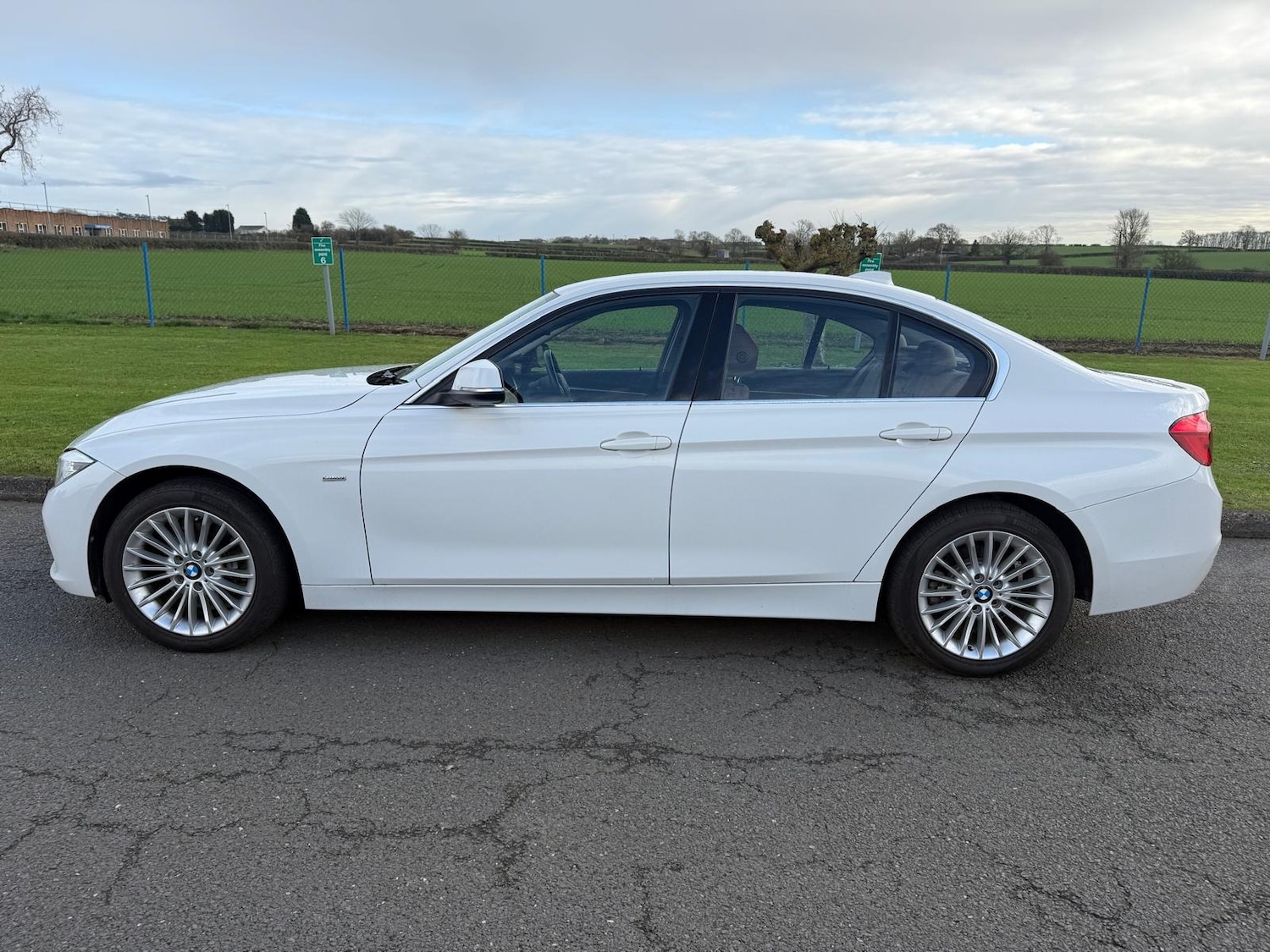 Used BMW 3 Series 2016 for sale - 76613533: Photo 12