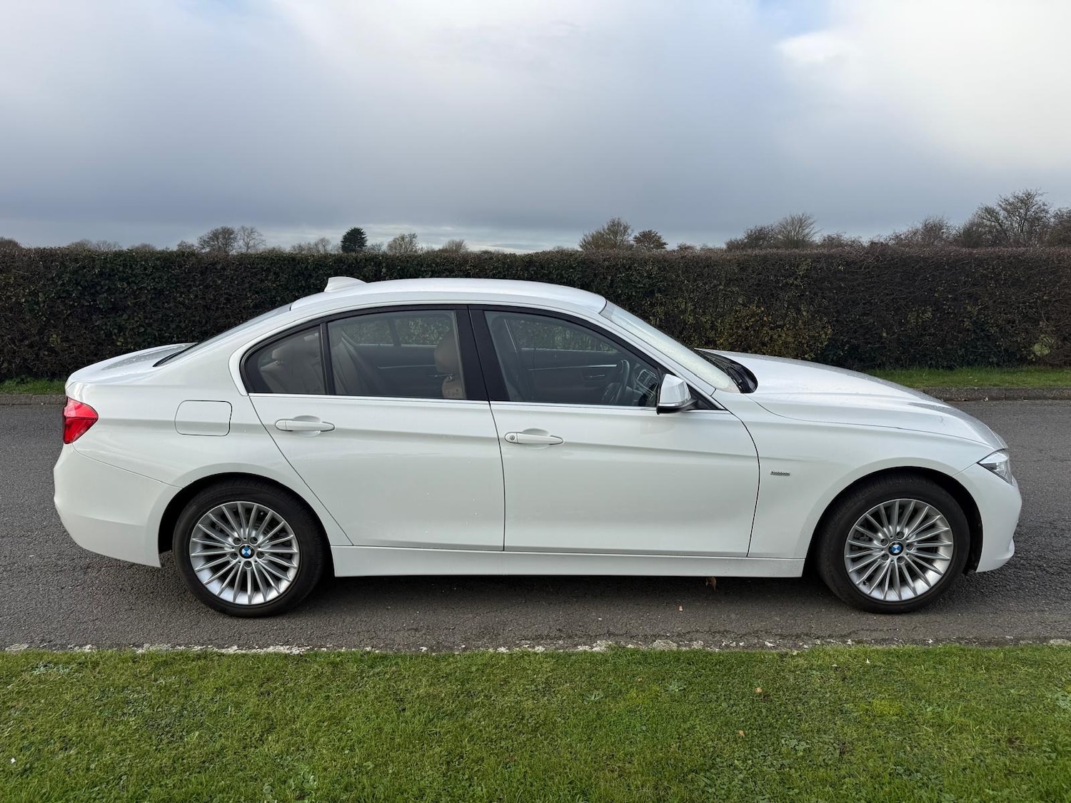 Used BMW 3 Series 2016 for sale - 76613533: Photo 4