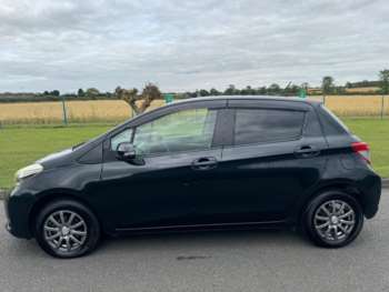 Used Toyota Vitz  for sale - 74138627: Photo