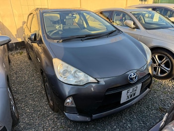 Used Toyota Aqua 2012 for sale - 77542528: Photo